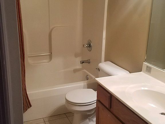 5th image of 528 Southbrook Dr