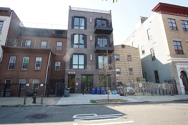 Rented by Lofts and Flats LLC | media 43