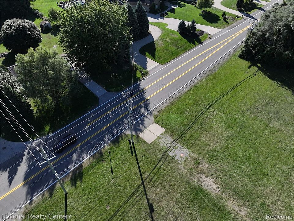 15170 Fifteen Mile Rd, photo 11