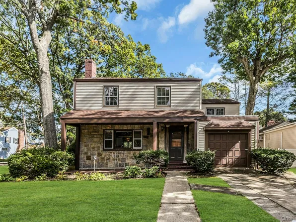 915 Glenwood Road, West Hempstead, NY 11552