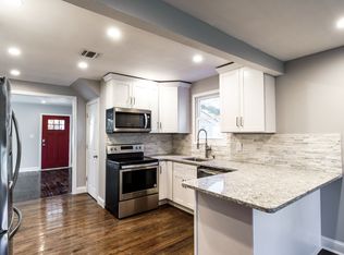 163 Hauppauge Rd, Smithtown, NY 11787