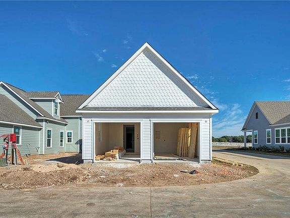 5th image of 1002 Grant Wood Ave