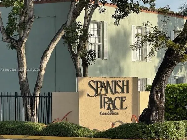 10776 N Kendall Dr APT F17, Miami, FL 33176