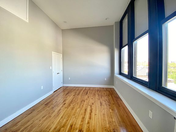 2nd image of 1501 S 17th St #3