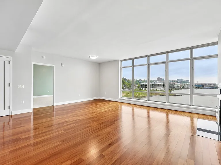 8100 River Rd #817 — Photo 5