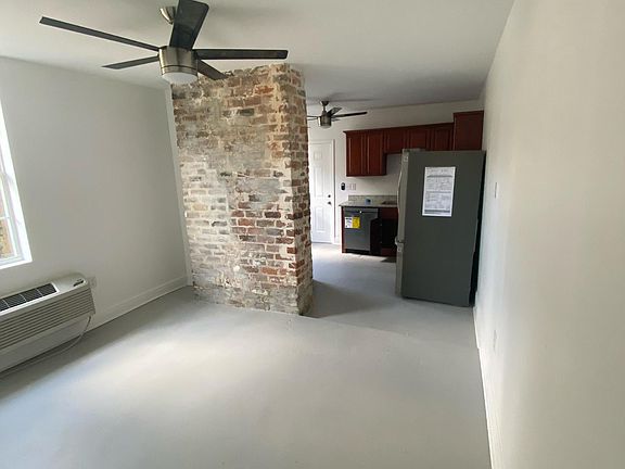 4th image of 3323 Loyola Ave #1B