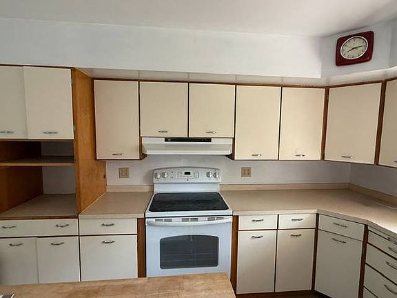 3rd image of 606 4th St