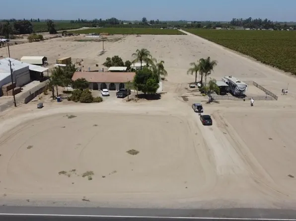 11736 W Jensen Ave, Kerman, CA 93630