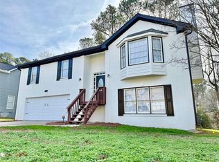 3162 Palm Tree Dr, Lithonia, GA