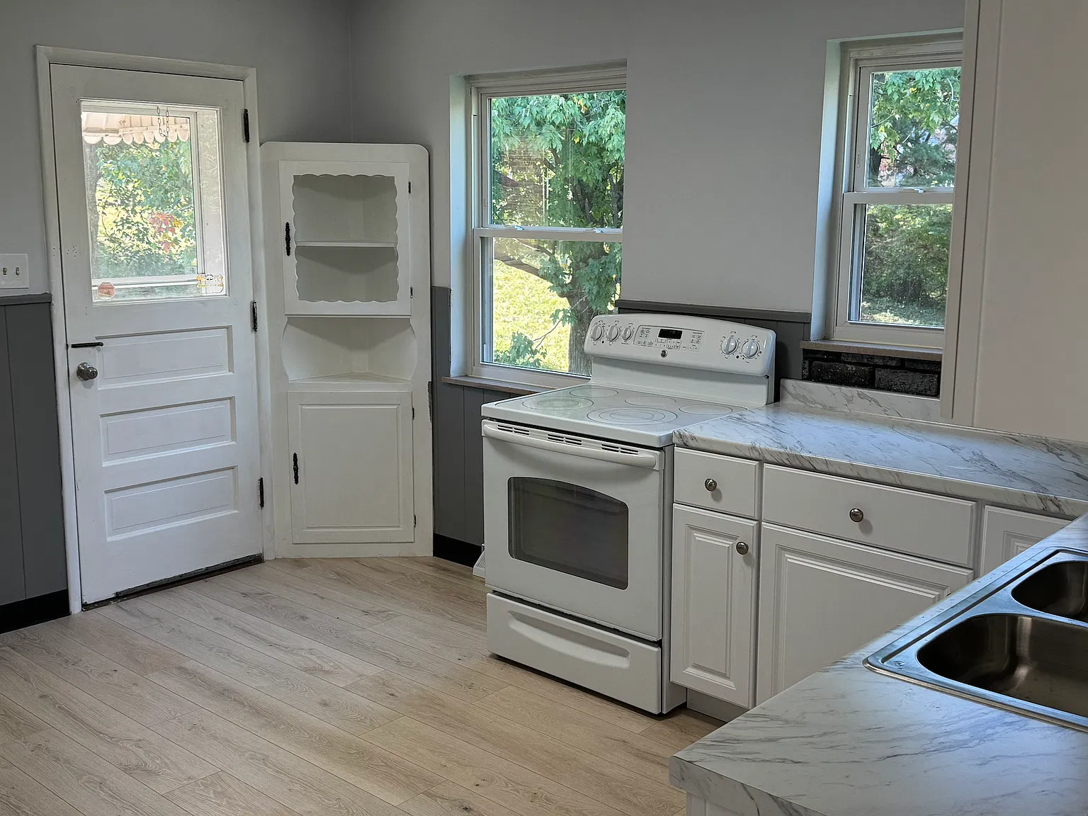 4 bed, 1172 sqft, $1,650 — Photo 3