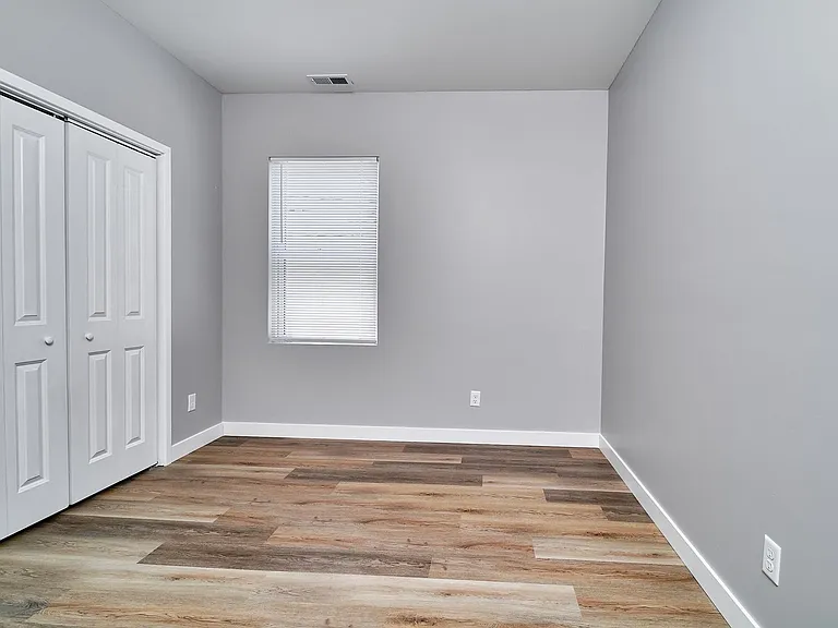 415 N Dequincy St — Photo 46