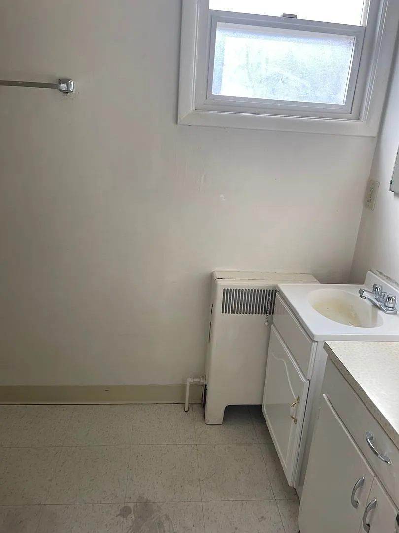 Building Photo - 752 Sage St #3C
