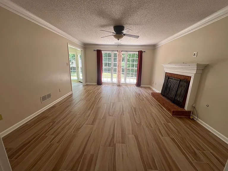 2883 Wynford Dr SW — Photo 7