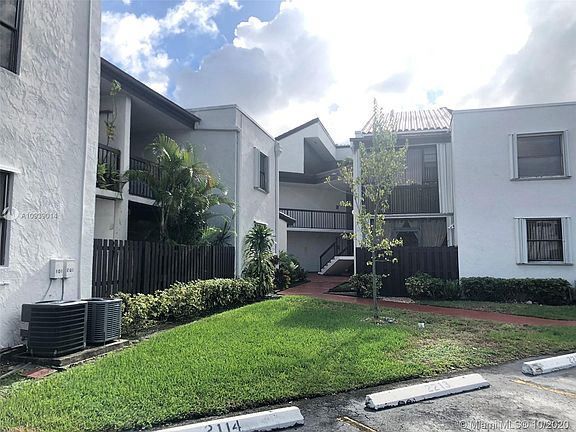 3rd image of 9405 Fontainebleau Blvd APT 211