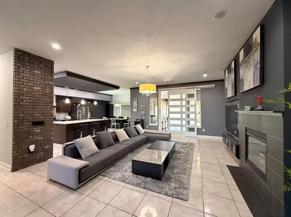 19404 Fieldshire Dr, Edmond, OK 73012