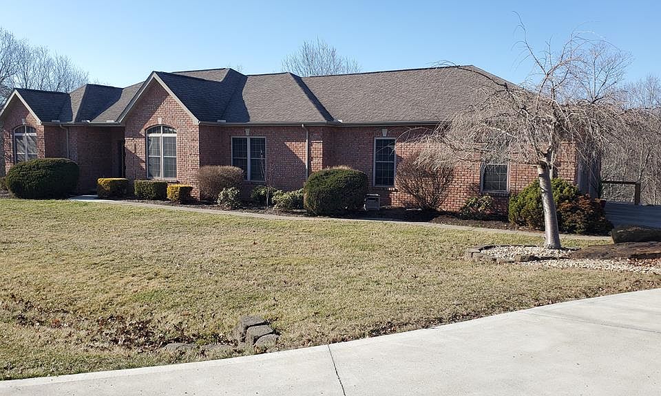 1st image of 261 Kelley Ct