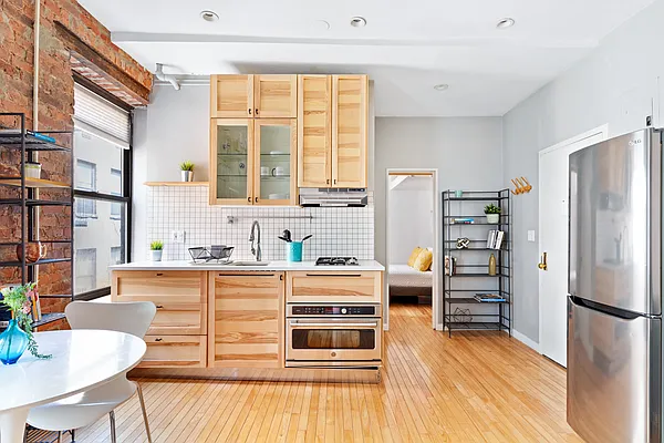 Sold by Compass | media 3