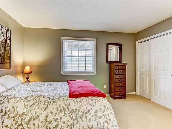 5th image of 2310 Showalter Ct