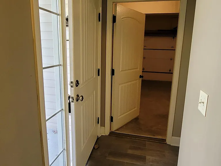 134 Roller Ct — Photo 8