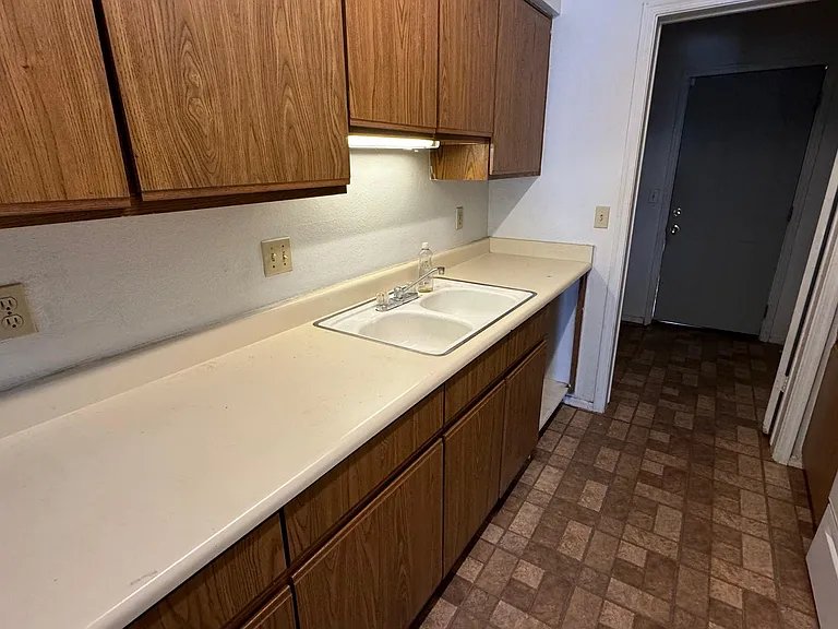 2829 E Capri Cir #2 — Photo 6