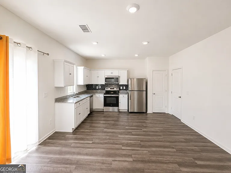 125 Chesapeake Bay Dr N — Photo 6