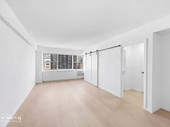 333 East 46th Street image 1 of 13