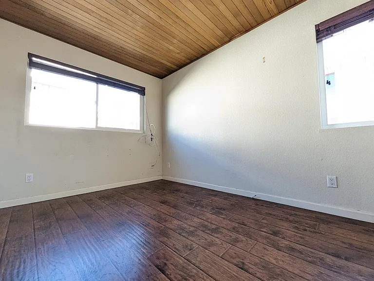 4058 Mahaila Ave #F — Photo 18