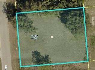 705/707 Gilbert Ave S, Lehigh Acres, FL 33973