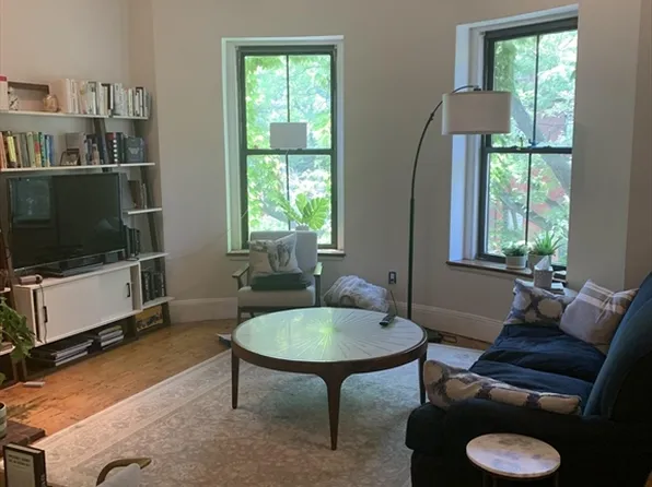 85 Worcester St APT 4, Boston, MA 02118