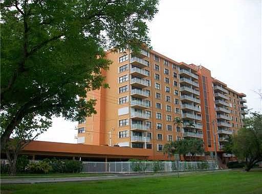 1st image of 2450 NE 135th St APT 510