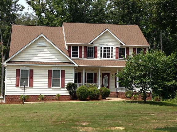 2nd image of 62 Town & Country Dr