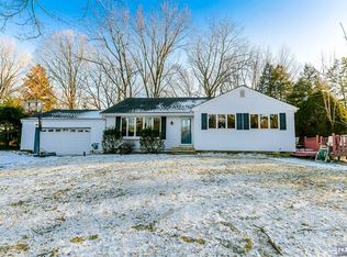 565 Sylvan Rd, River Vale, NJ 07675