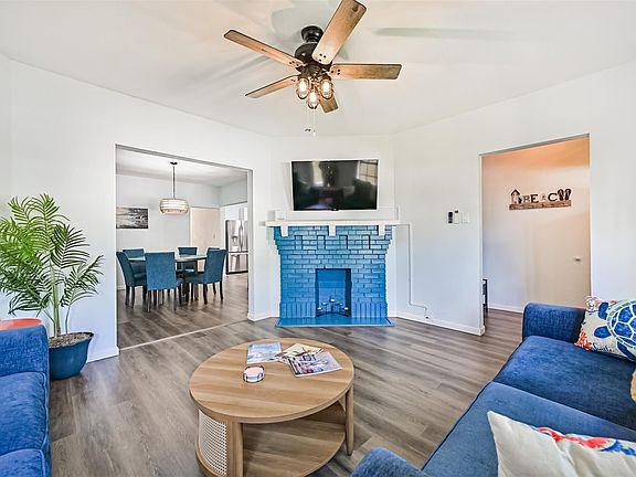 5th image of 2917 Avenue Q 1/2