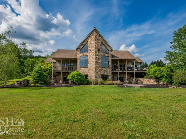 820 Glenn Rd, Lock Haven, PA 17745