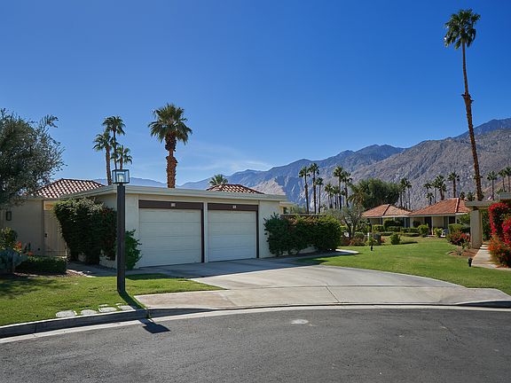 3rd image of 715 N Madrid Cir
