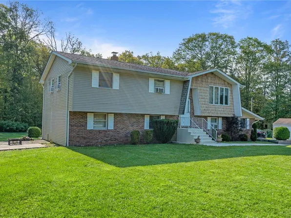 1330 Resica Falls Rd, East Stroudsburg, PA 18302