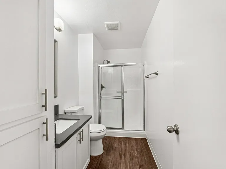 1223 Federal Ave — Photo 120