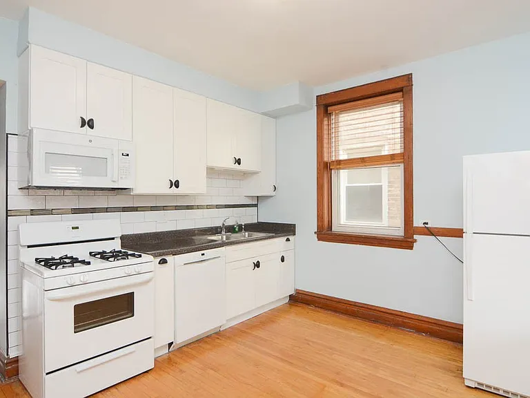 3511 N Western Ave #2 — Photo 3