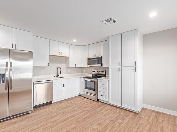 5th image of 5131 N 17th Ave APT 1