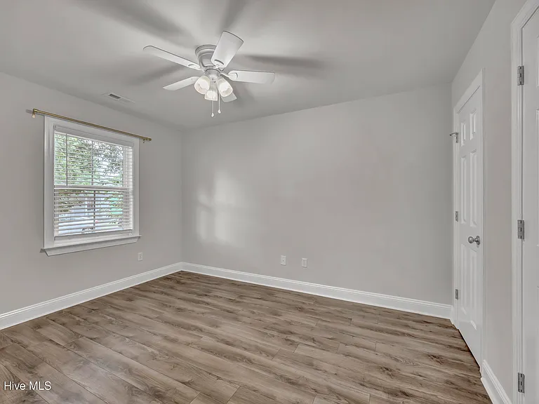 720 S 7th St — Photo 19