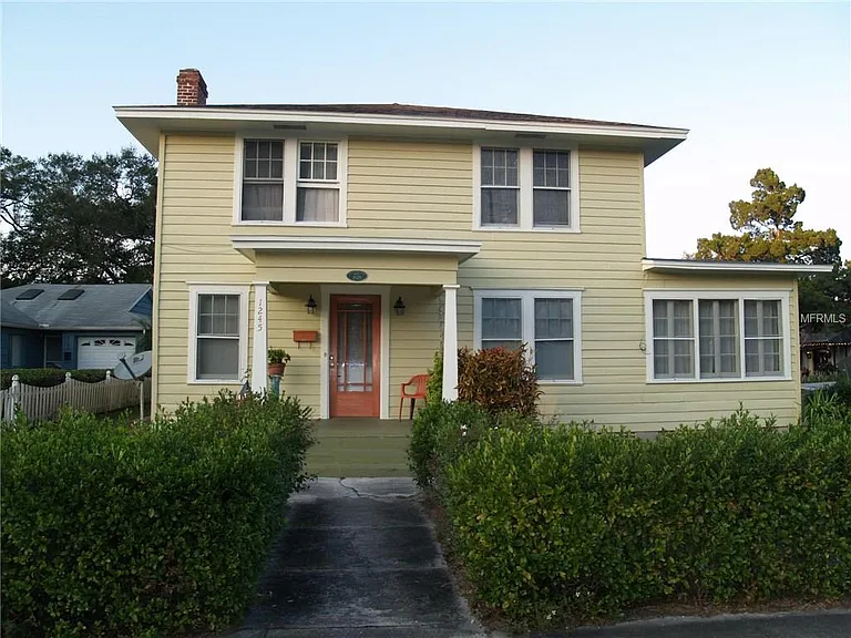 1243 Ridgewood St — Photo 1
