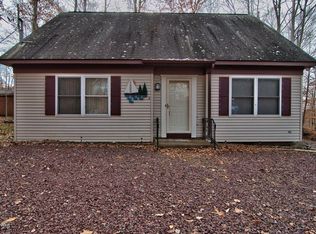 1145 Mustang Rd, Lake Ariel, PA 18436