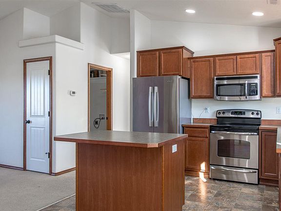 4th image of 4616 Catalonia Dr