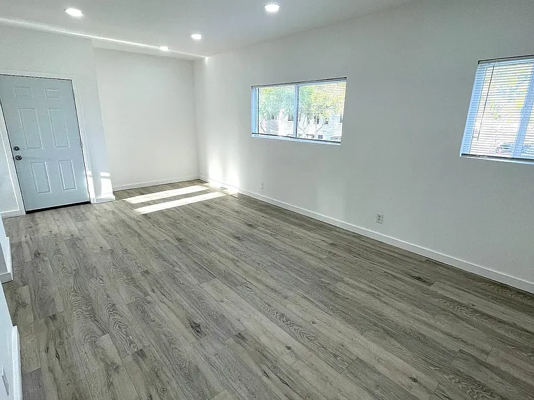 619 Elm Ave #1 — Photo 7