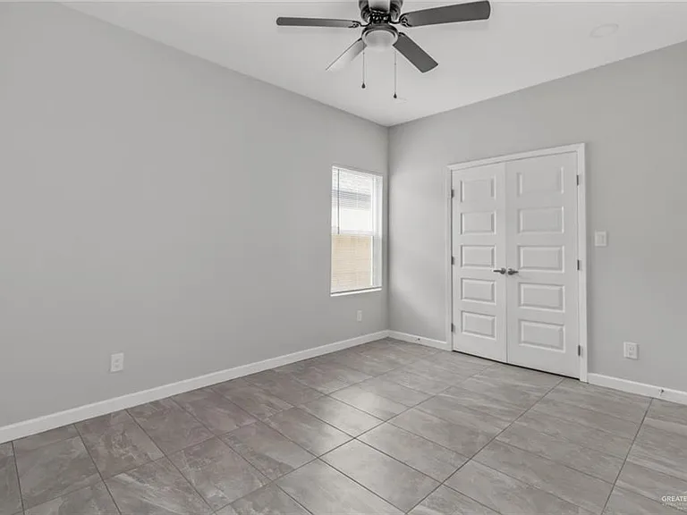 901 Sugar Dr #4 — Photo 4