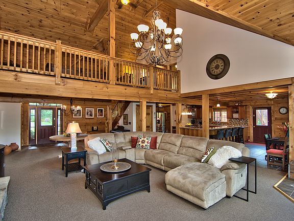 4th image of 110 Canterbury Ct