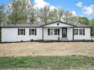 930 Meadow Dr, Catawissa, MO 63015