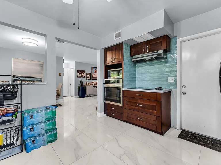 1019 S 29th Ave — Photo 19