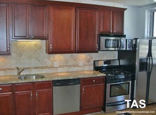 1922 W Irving Park Rd #3, Chicago, IL 60613