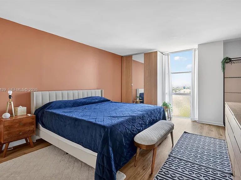 2350 NE 135th St #901 — Photo 9